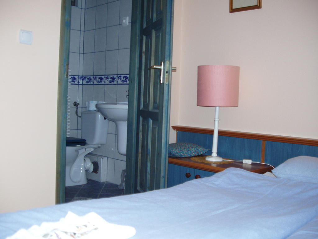 Rudolf'S Fogado Hotel Zsira Ngoại thất bức ảnh